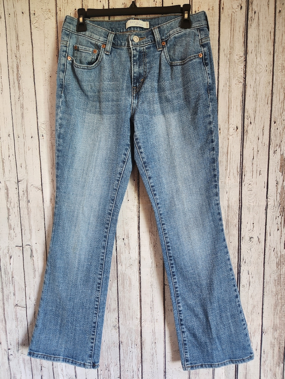 Levi’s 515 Bootcut Jeans Women's 6 Short Medium Wash Blue Mid Rise Stretch